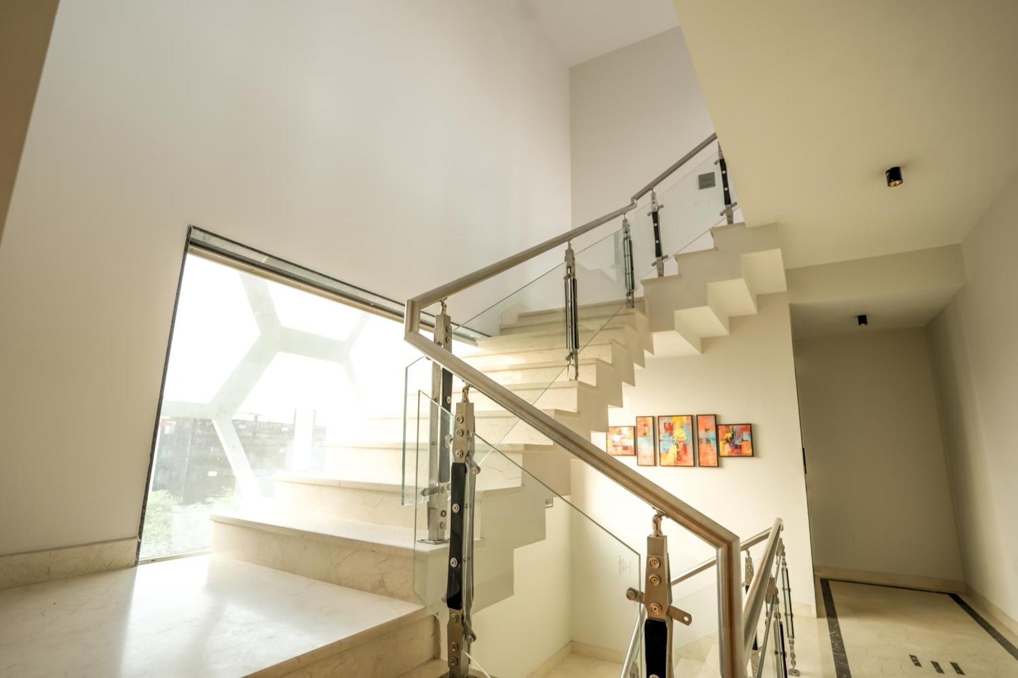 Rj Hotel - Managed By Atithi House เกรทเตอร์นอยดา ภายนอก รูปภาพ